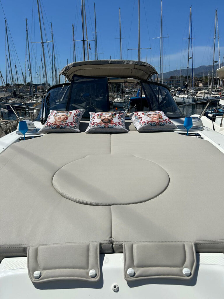 noleggio barche di lusso a Taormina